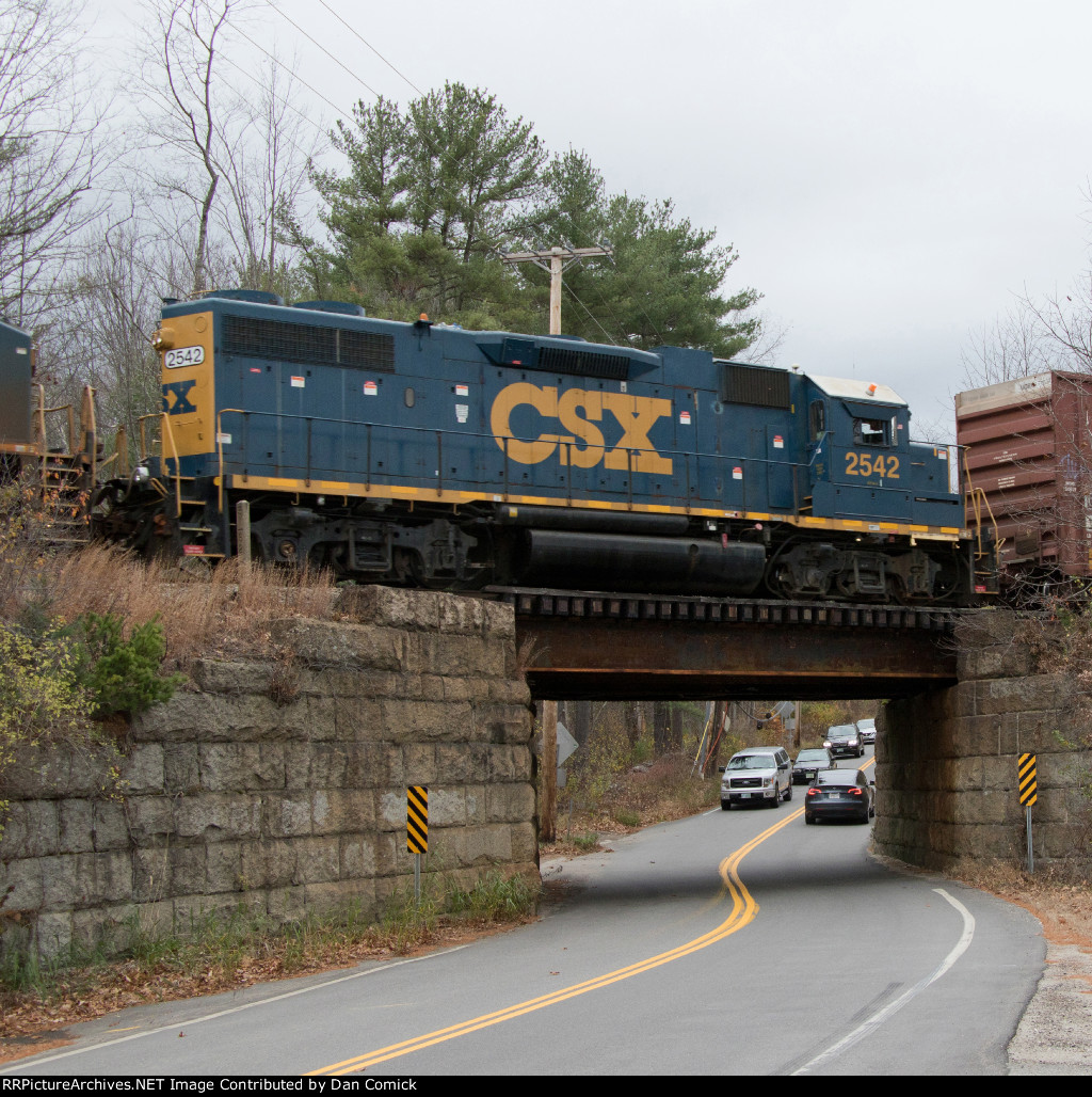 CSXT 2542